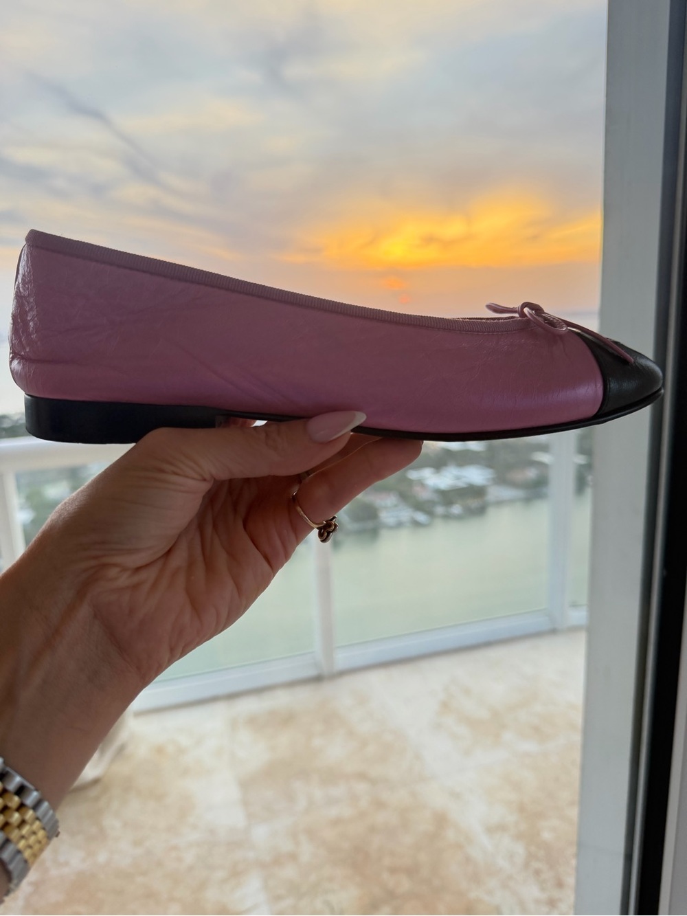 CHANEL Iridescent Pink and Black Cap Toe Bow Ballet Flats - Picture 3 of 6